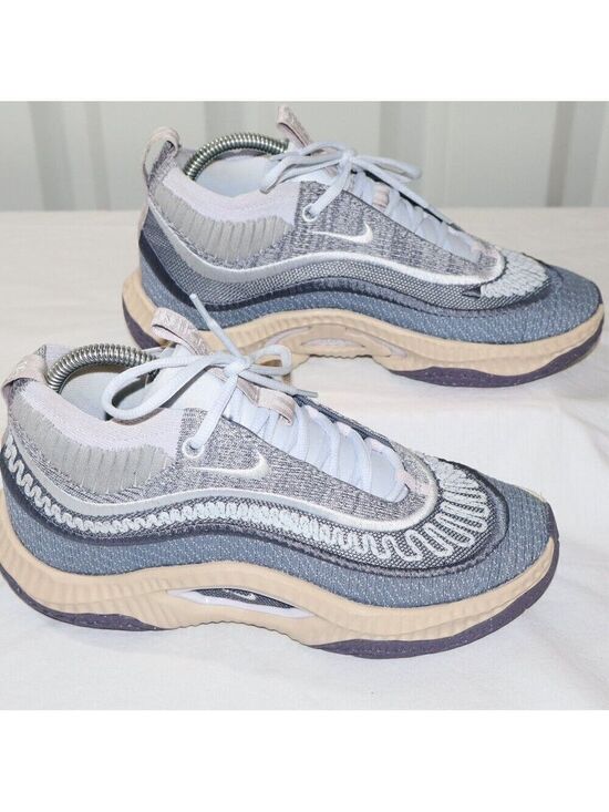 Nike Shoes - Nike Womens Cosmic Unity 3 Be True To Her School Basketball Shoes Size 8 FV3526
